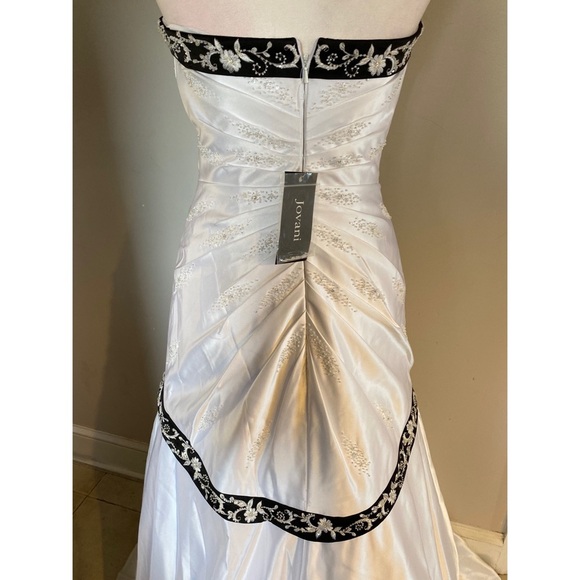 Jovani Strapless Ballgown - Picture 4 of 6